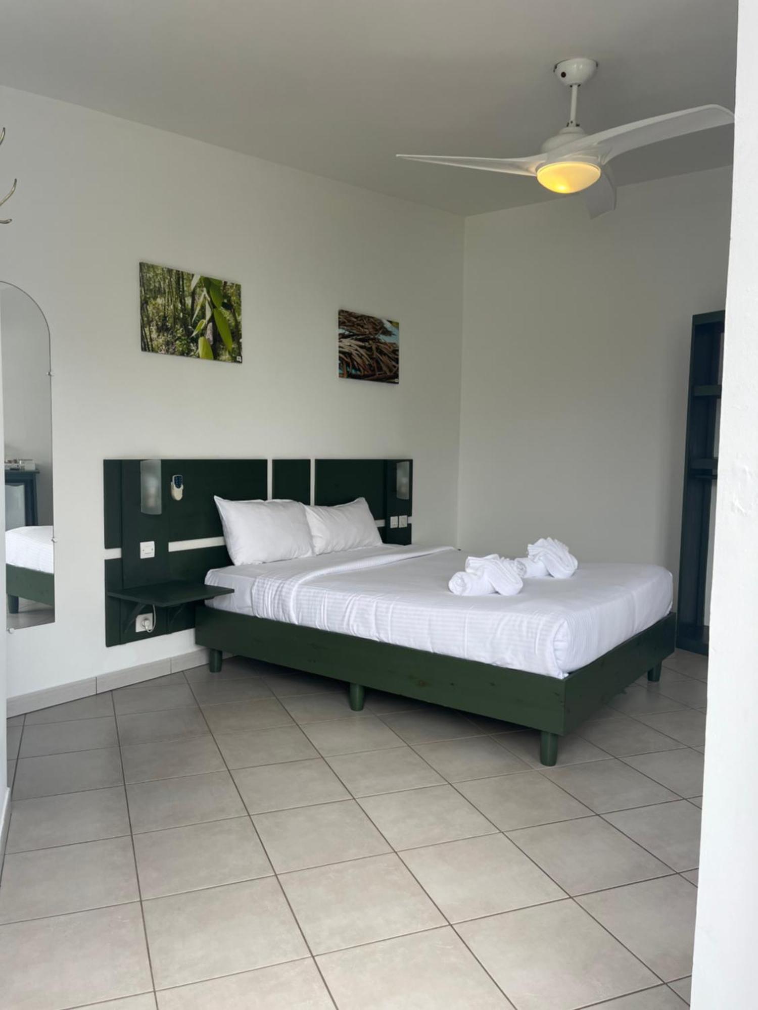 Hotel Les Embruns Du Baril à Saint-Philippe Extérieur photo